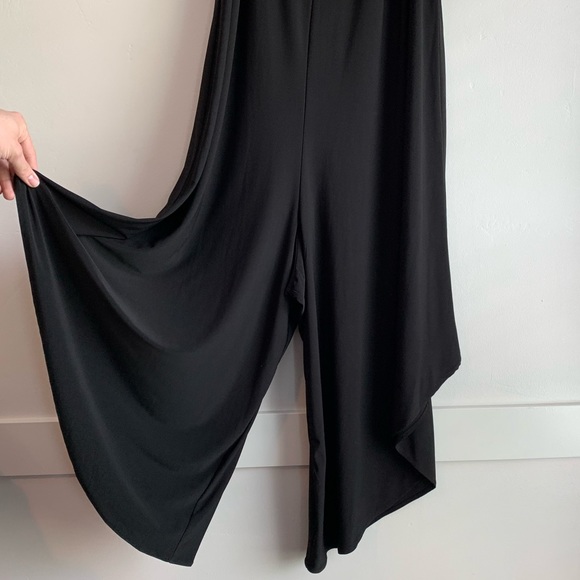 NWT Dressbarn Black and White Flowy Jumpsuit - Picture 3 of 4